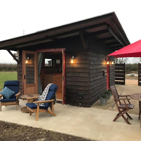 Hotel The Little Stable Corby Esterno foto