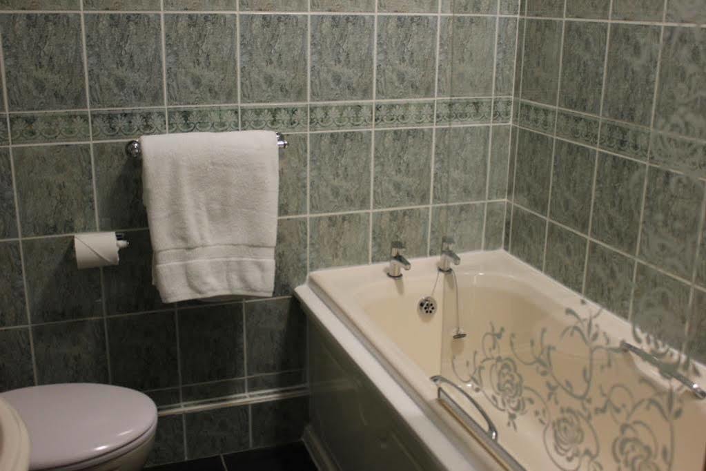 Hotel The Little Stable Corby Esterno foto